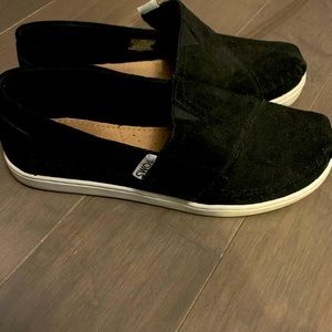 Toms shoes